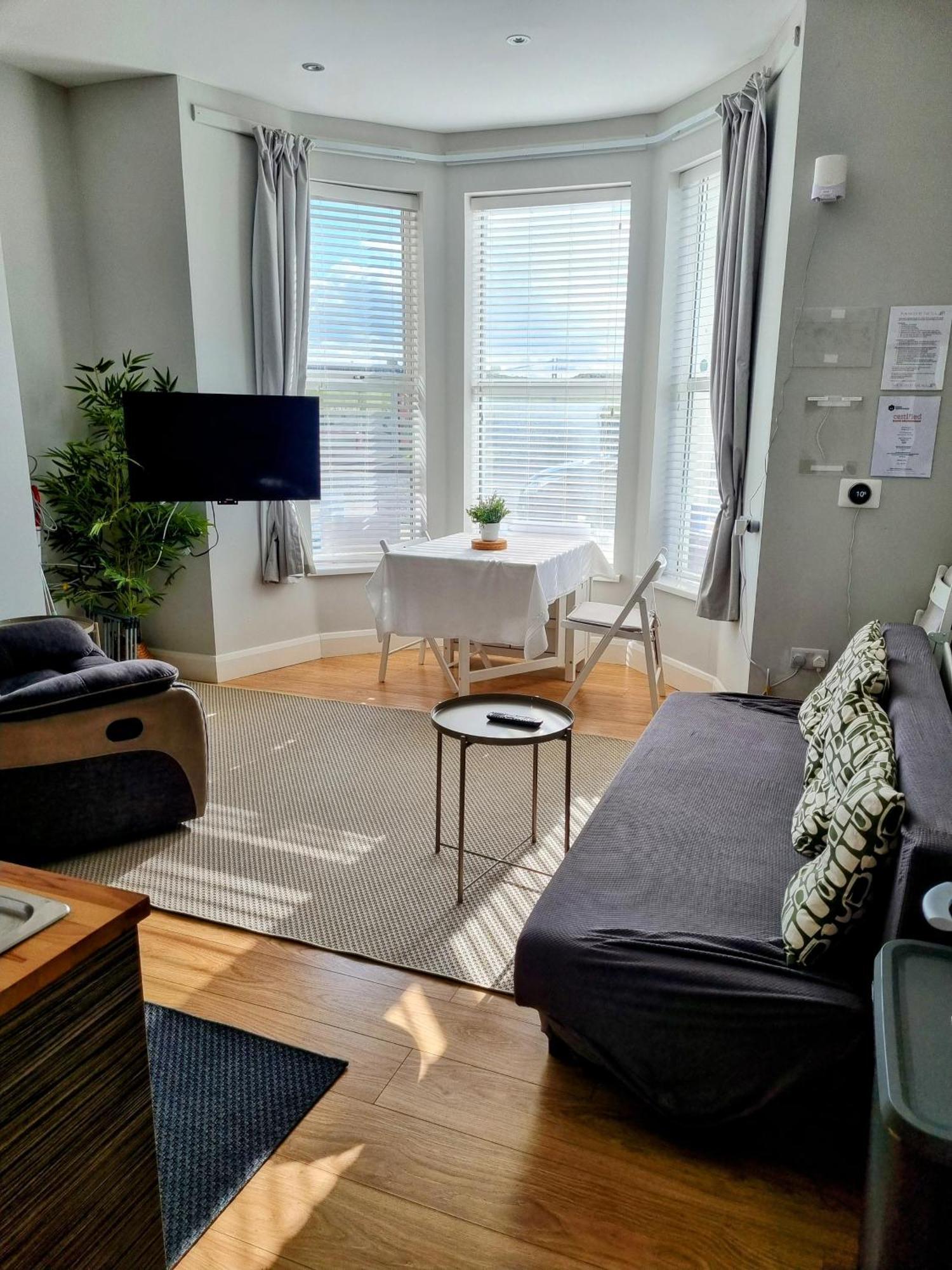 1 West Beach - Dog Friendly - Portrush By The Sea Extérieur photo